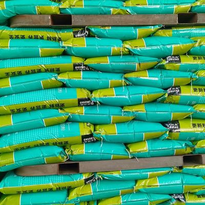 Poudre brute de sang de poulet de matière première d'alimentation de volaille d'hémoglobine de 90%